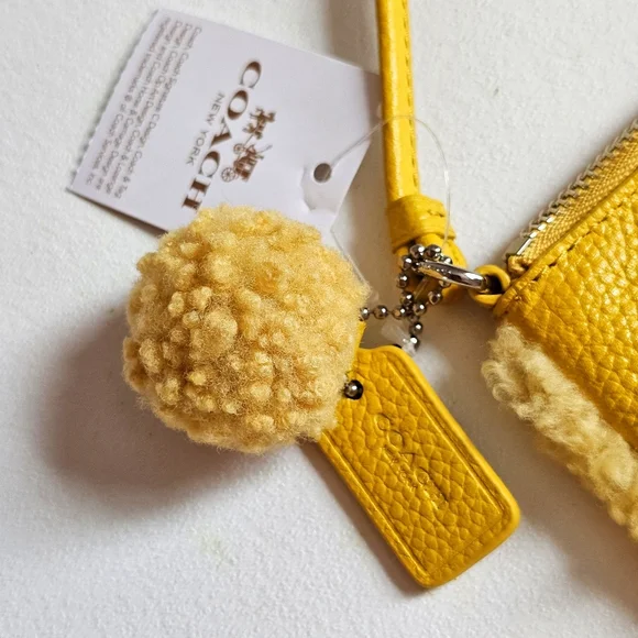 Vintage NWT Coach Shearling Small Wristlet in Banana Yellow With Pom Pom - Picture 5 of 16